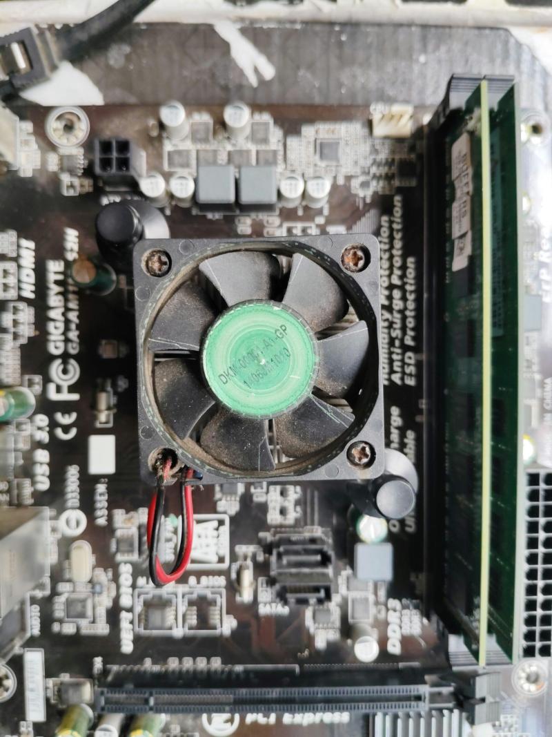 Gigabyte AM1 HDMI SATA USB 3.0 Micro ATX AMD Motherboard - Image 4