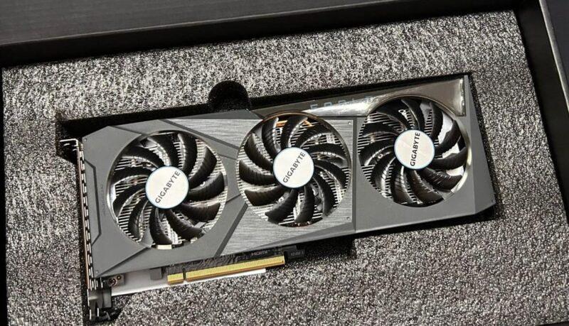 Gigabyte RTX 3060ti Eagle OC (SUPER CONDITION)