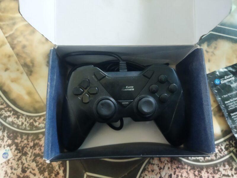 Two Controller RPM Euro Games PC Controller Gamepad - Image 2