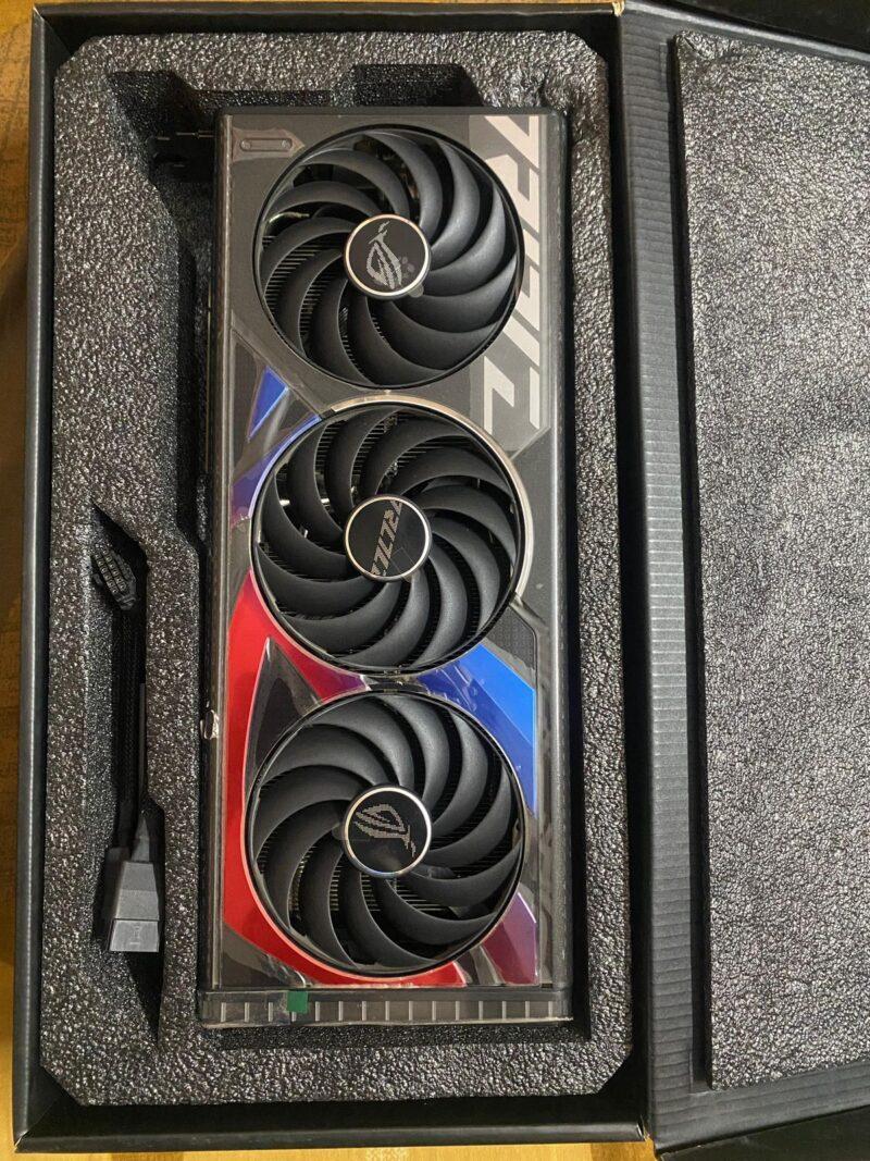 ROG STRIX 4070Ti 12GB