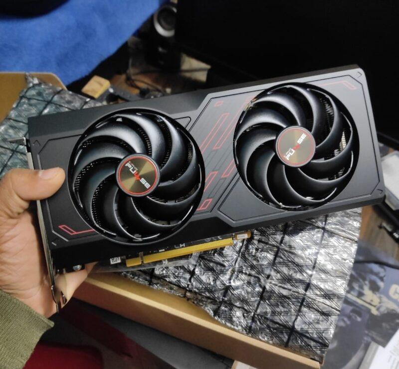 Sapphire RX 7600 Pulse OC 8 GB Graphics card