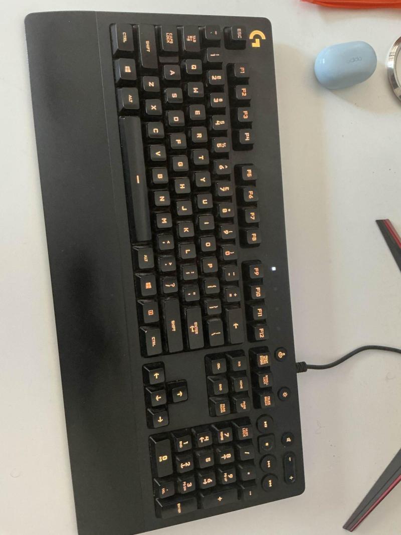 Logitech G213 Prodigy USB Gaming Keyboard with LIGHTSYNC RGB Backlit Keys, Spill-Resistant, Customizable Keys, Dedicated Multi-Media Keys (Black) - Image 3