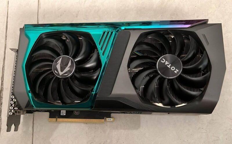 Zotac RTX 3070 AMP HOLOAMP HOLO
