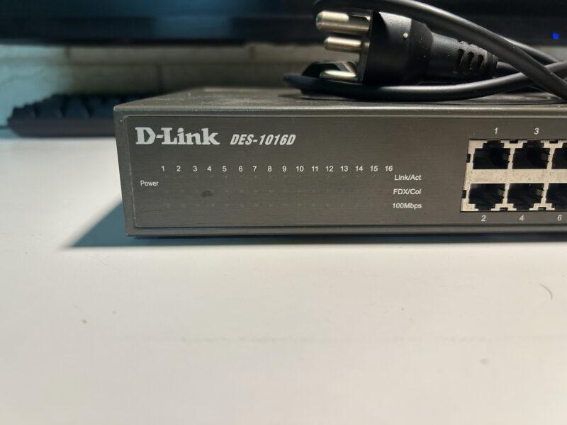 D-link des-1016d 16 port 10/100Mbps Desktop Switch - Image 2