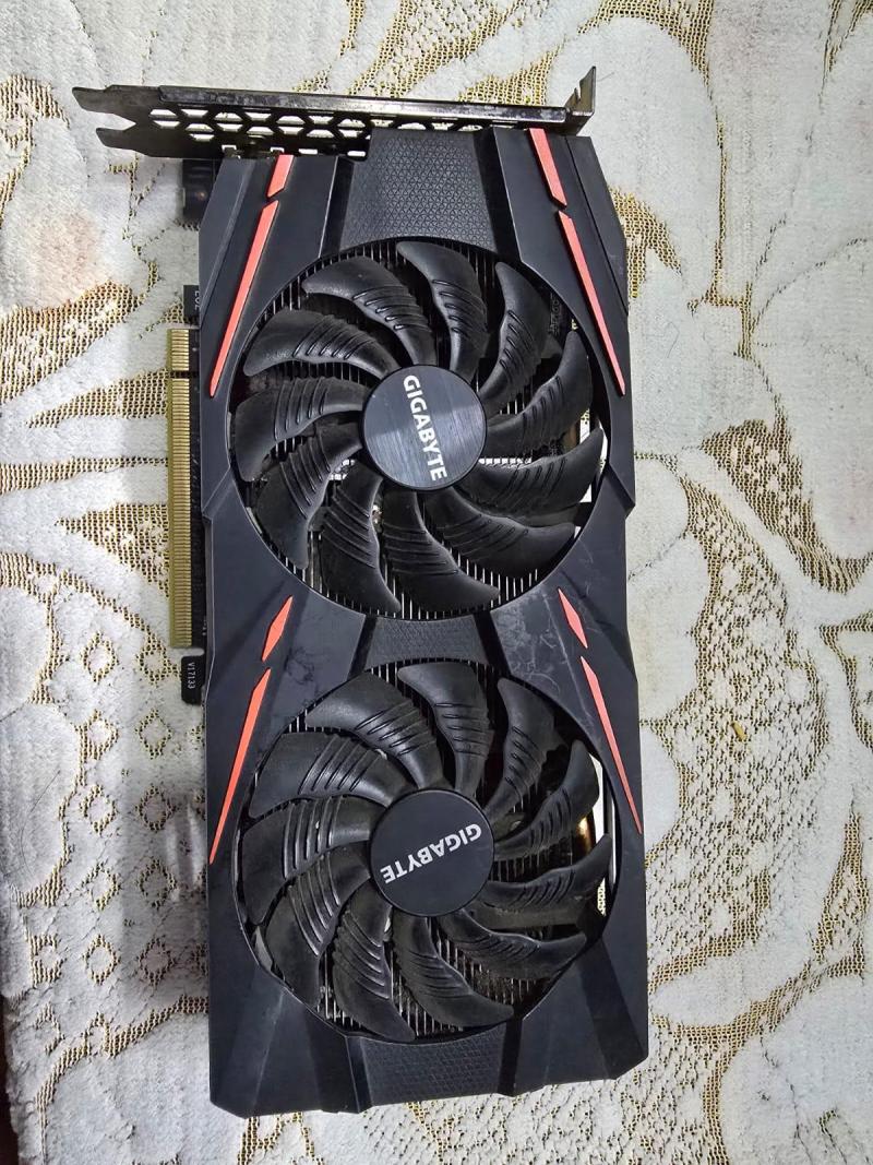 Gigabyte Rx 580 8gb