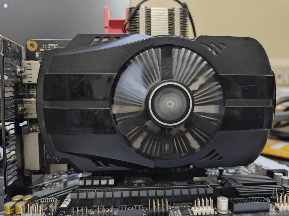 Asus GTX 1050 Ti 4gb DDR5